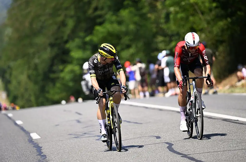 Lotto-Intermarché’s Huub Artz reprimanded for hand position