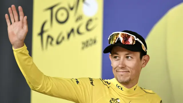 Norwegian who was treated for cancer now leads the Tour de France