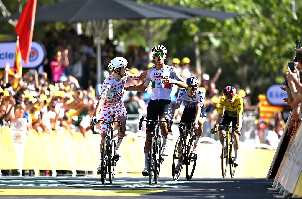 Why are Pogačar and Del Toro riding different bikes?